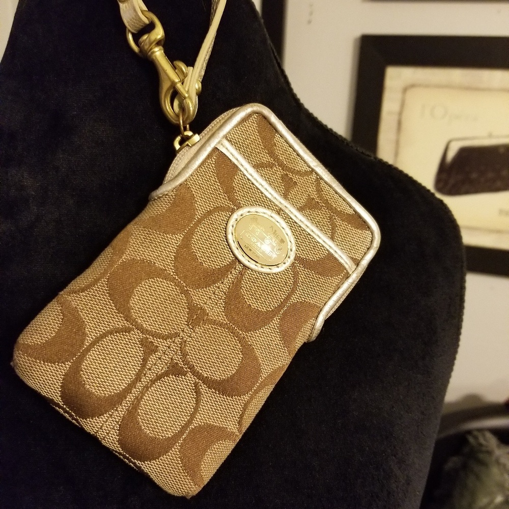 Coach Signature Cigarette phone case